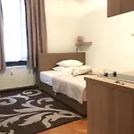 スタジオ シスターズ3 *