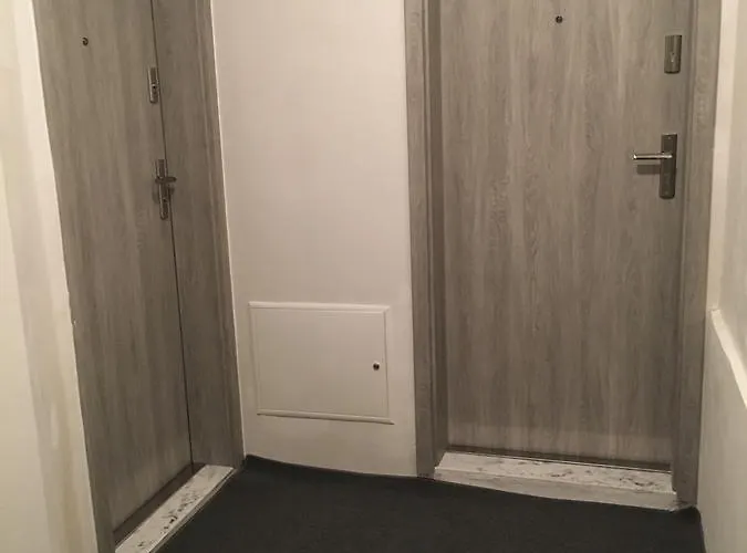 スタジオ シスターズ3 * リュブリャナ